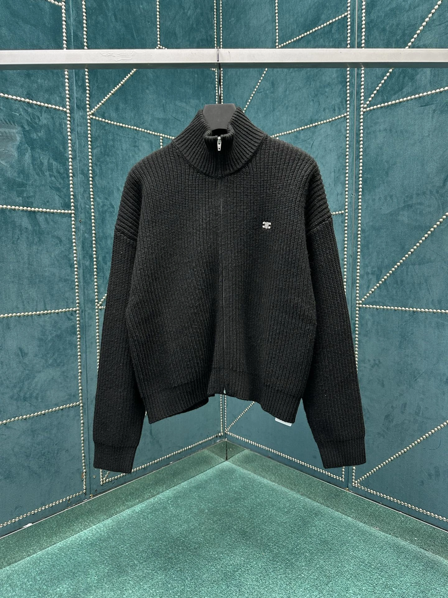 wg.luxury-- 358i95 wool embroidery oversize item: E-F443J1603H